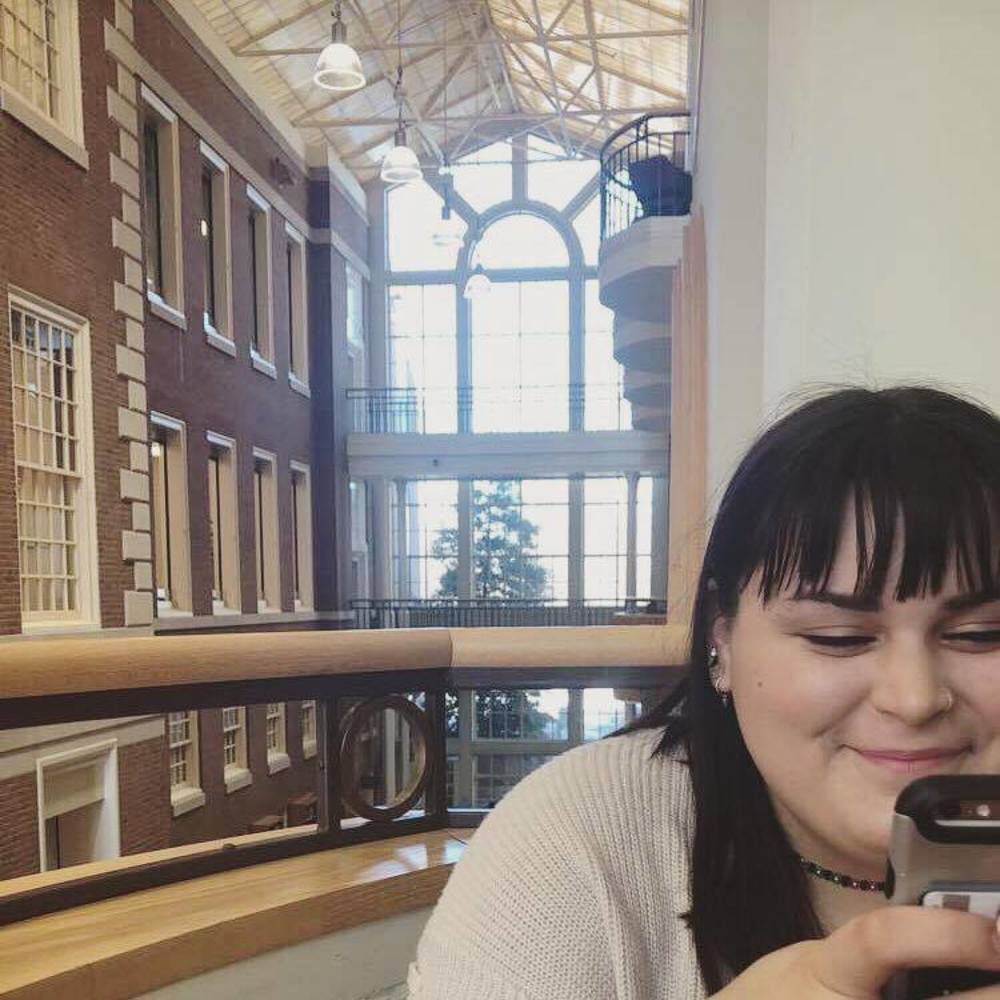 Meet your Posher, Emily